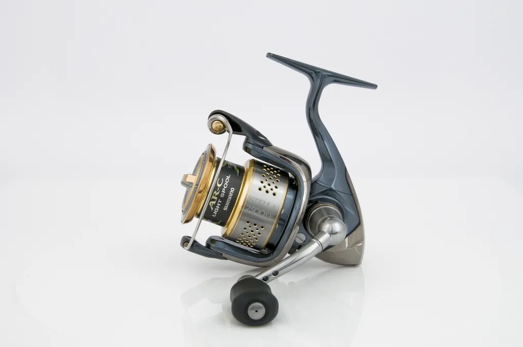 Shimano: STELLA FE